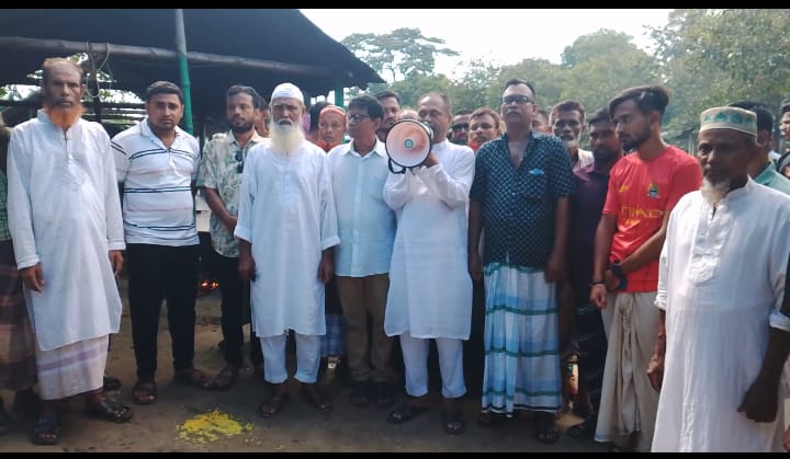 পাগলা থানা সাবেক ছাত্রদল নেতার উদ্যোগে মিসকিন শাহ মাজারে তবারক বিতরণ।