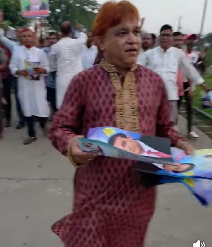 গফরগাঁও বিএনপি ৩১ দফা বাস্তবায়নে লিফলেট বিতরণ।