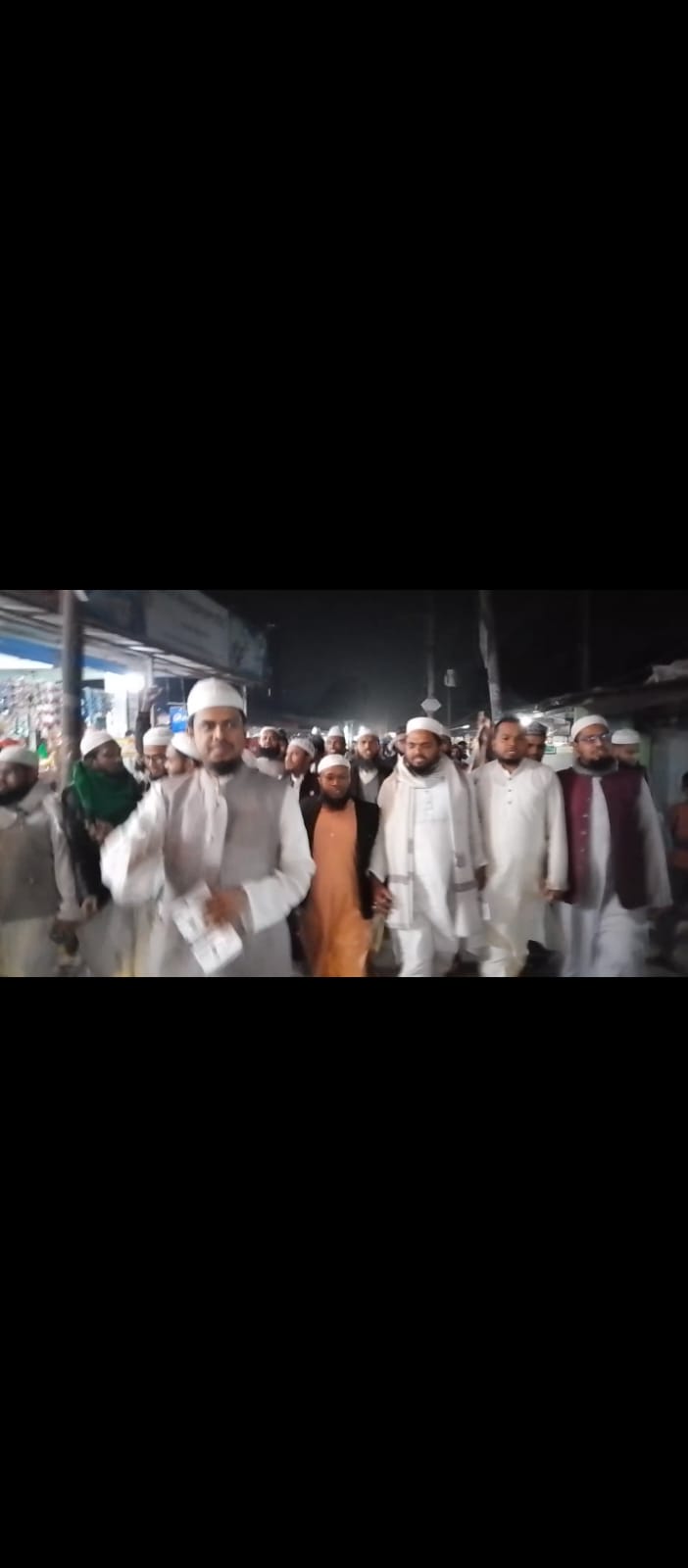 শ্রীপুর মাওনা জামাত ইসলাম ১০ দলীয় জোটের রিক্সা মার্কার অফিস উদ্বোধন করেছেন।